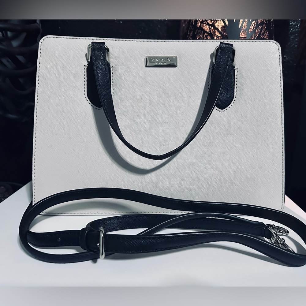 Kate Spade purse with crossbody attachment